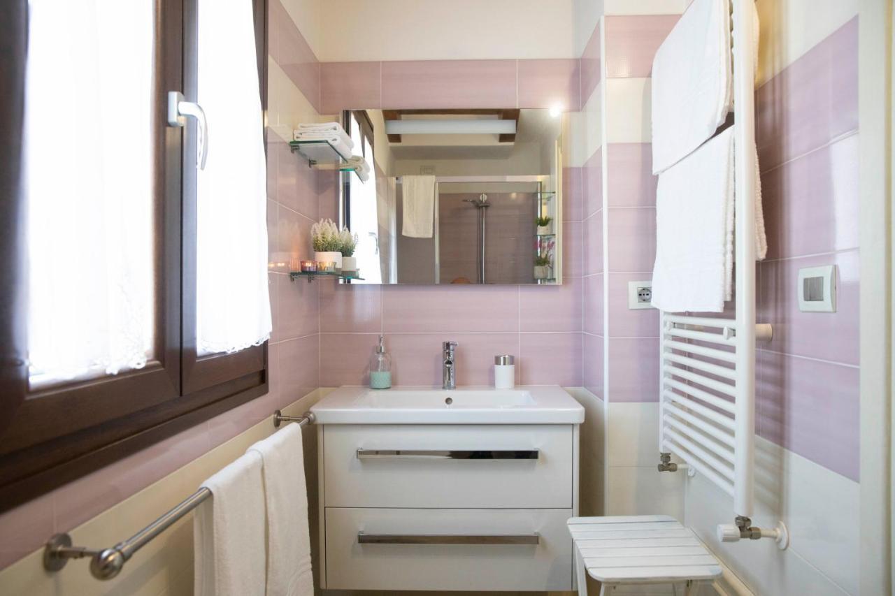Irilor Luxury B&B วัลเลดอเรีย ภายนอก รูปภาพ