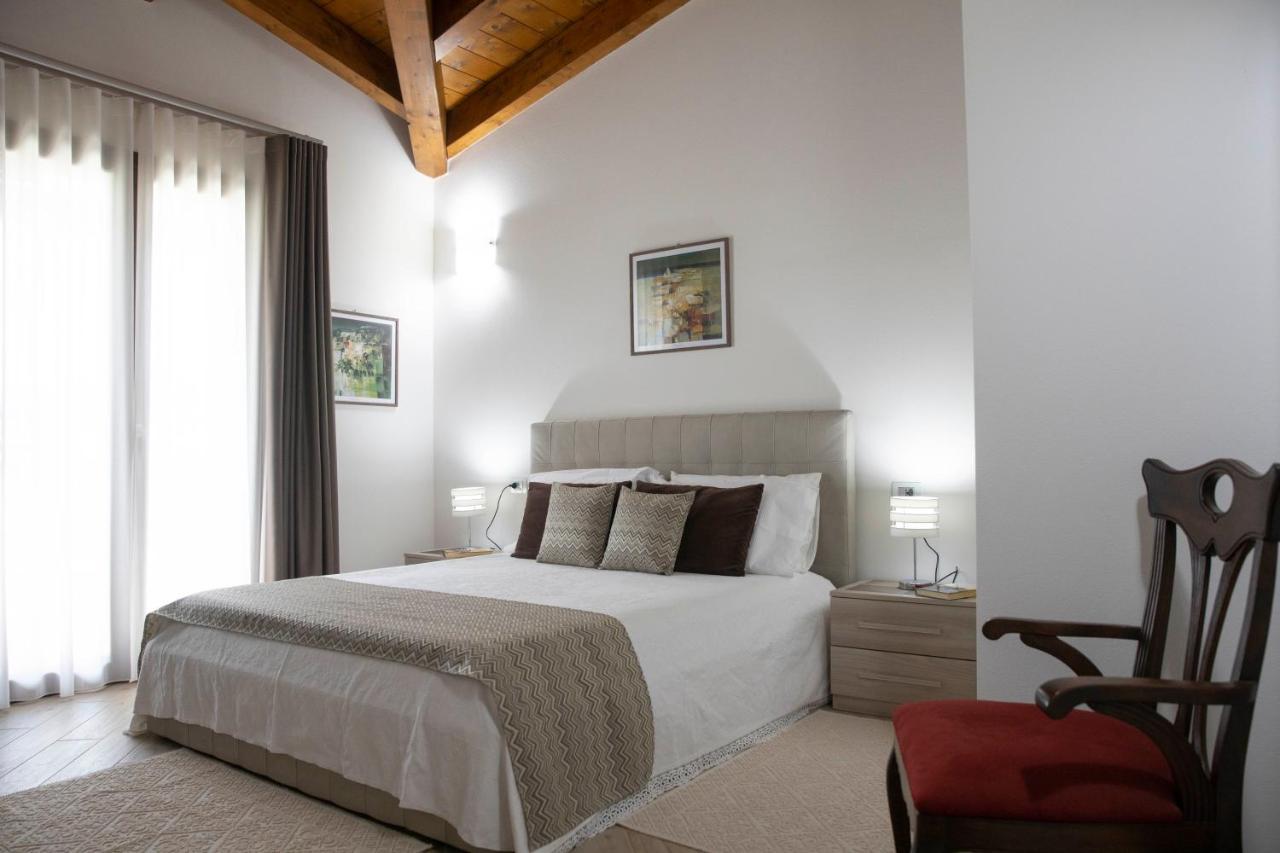 Irilor Luxury B&B วัลเลดอเรีย ภายนอก รูปภาพ