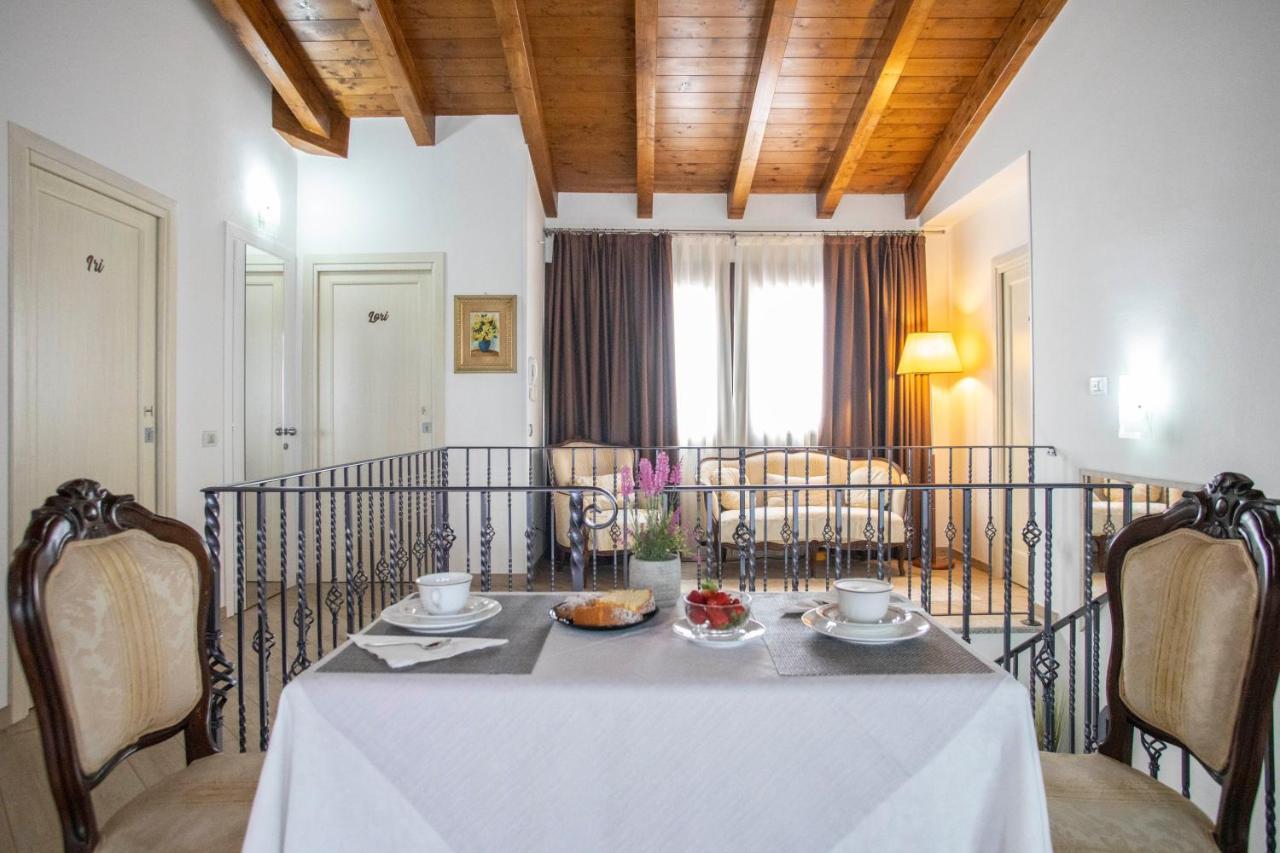Irilor Luxury B&B วัลเลดอเรีย ภายนอก รูปภาพ